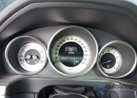 2015 Mercedes-Benz E 400 z USA, uszkodzony, nr VIN WDDHF6FB8FB162782